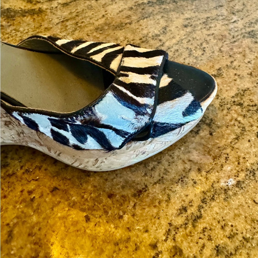 Via Spiga Zebra Pattern Wedges - Picture 5 of 5